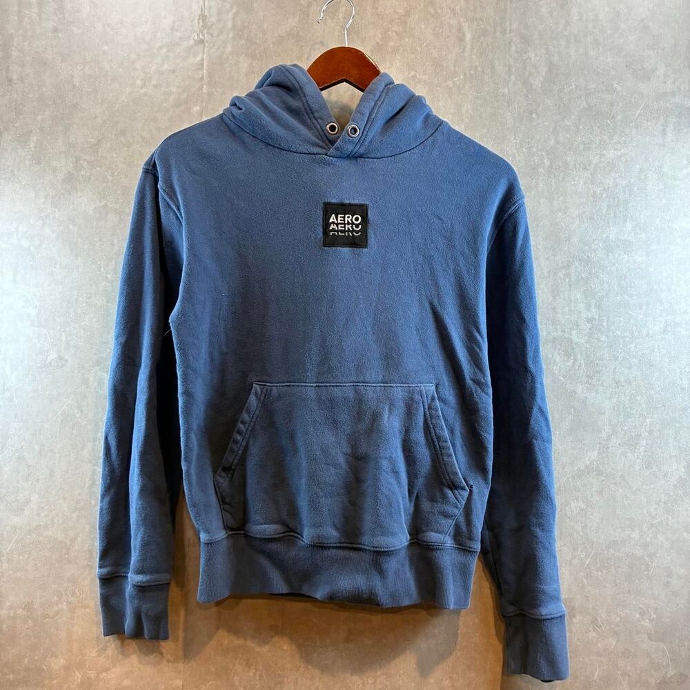 Aeropostale Men's Navy and Blue Hoodie